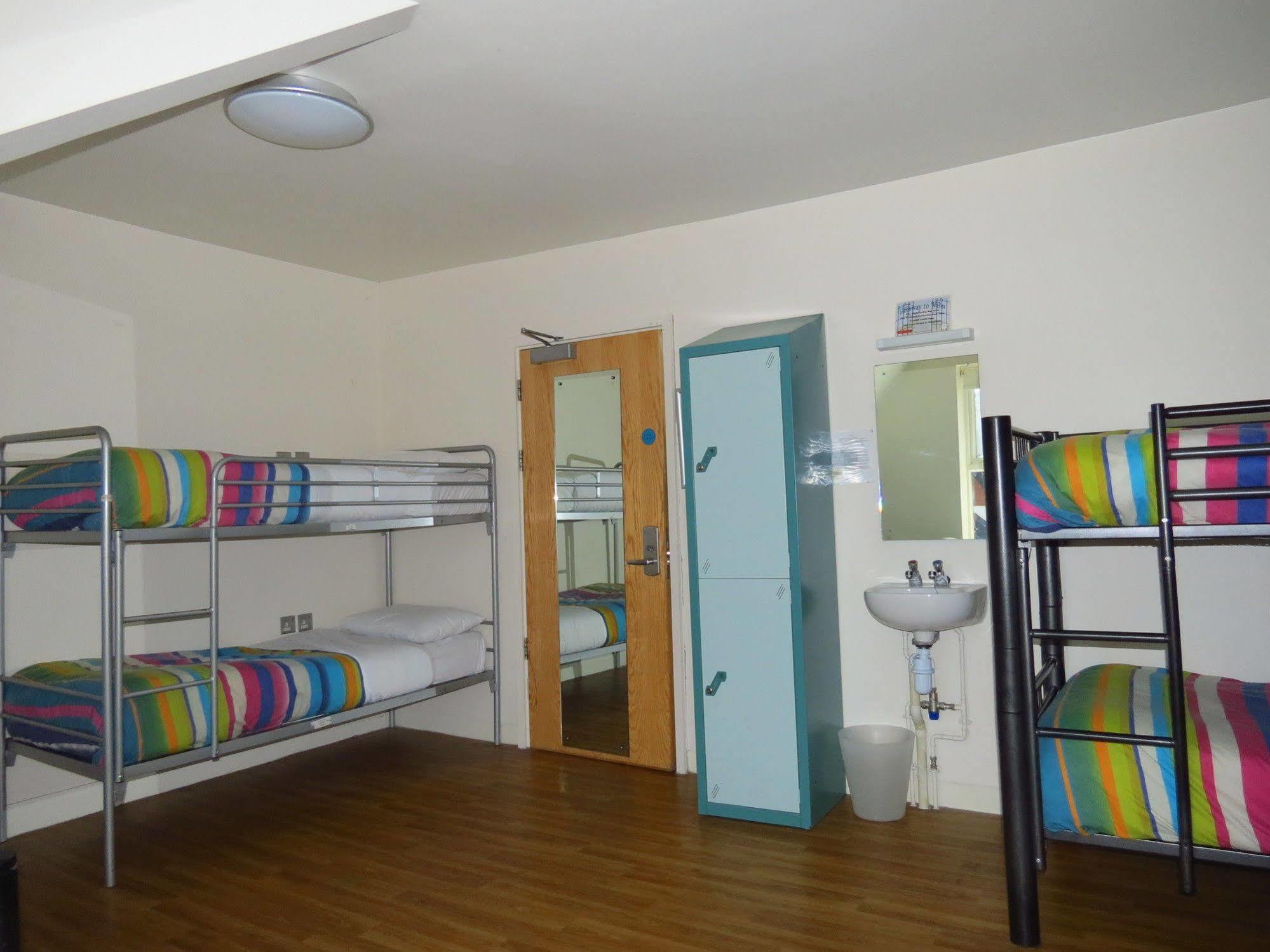 Nosda Studio Hostel Cardiff Exterior foto